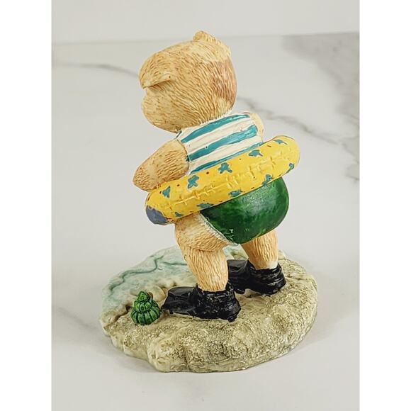 Piglet Pig Piggy w/ Life Ring On The Beach & Snail Figurine 3 1/2" Year 90s Vtg - Picture 6 of 14